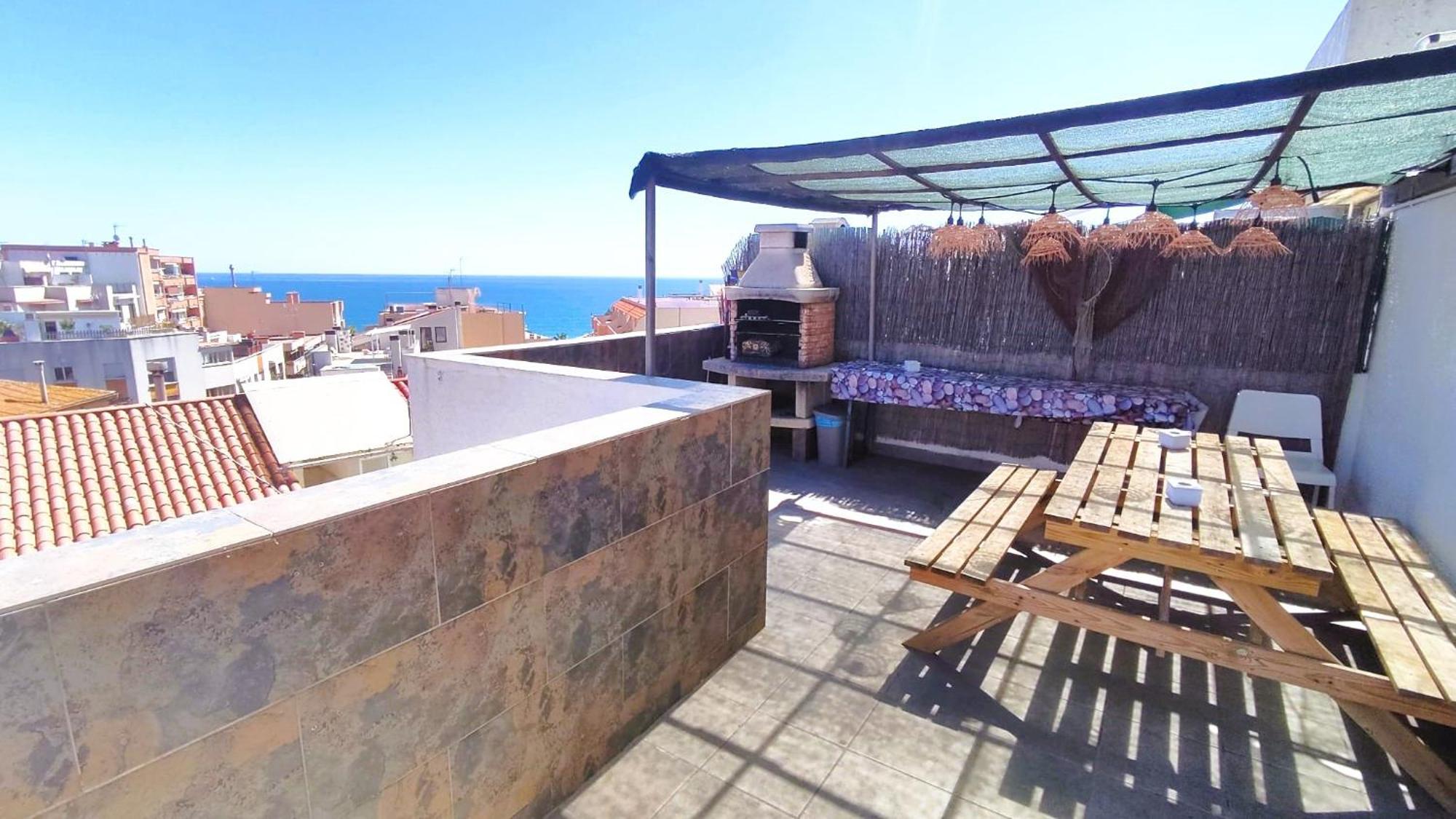 Claire Seaview & Beach-Apartment Montgat Esterno foto