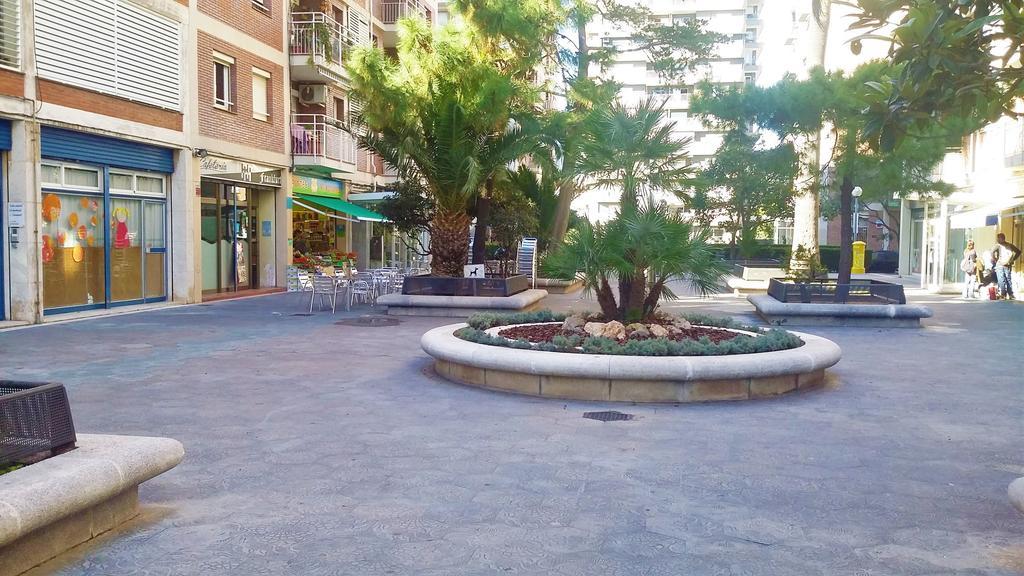 Claire Seaview & Beach-Apartment Montgat Esterno foto