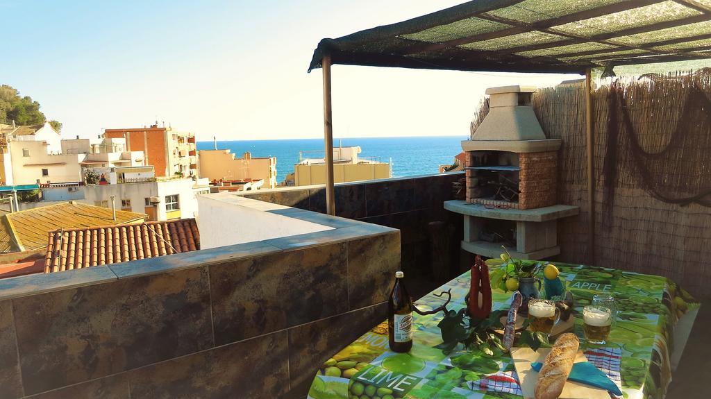 Claire Seaview & Beach-Apartment Montgat Esterno foto