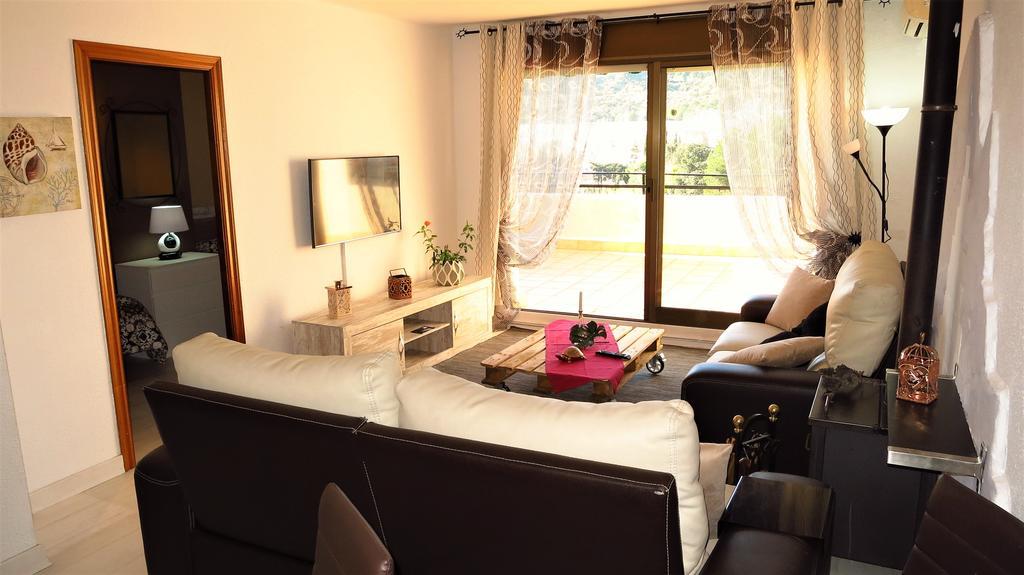 Claire Seaview & Beach-Apartment Montgat Esterno foto
