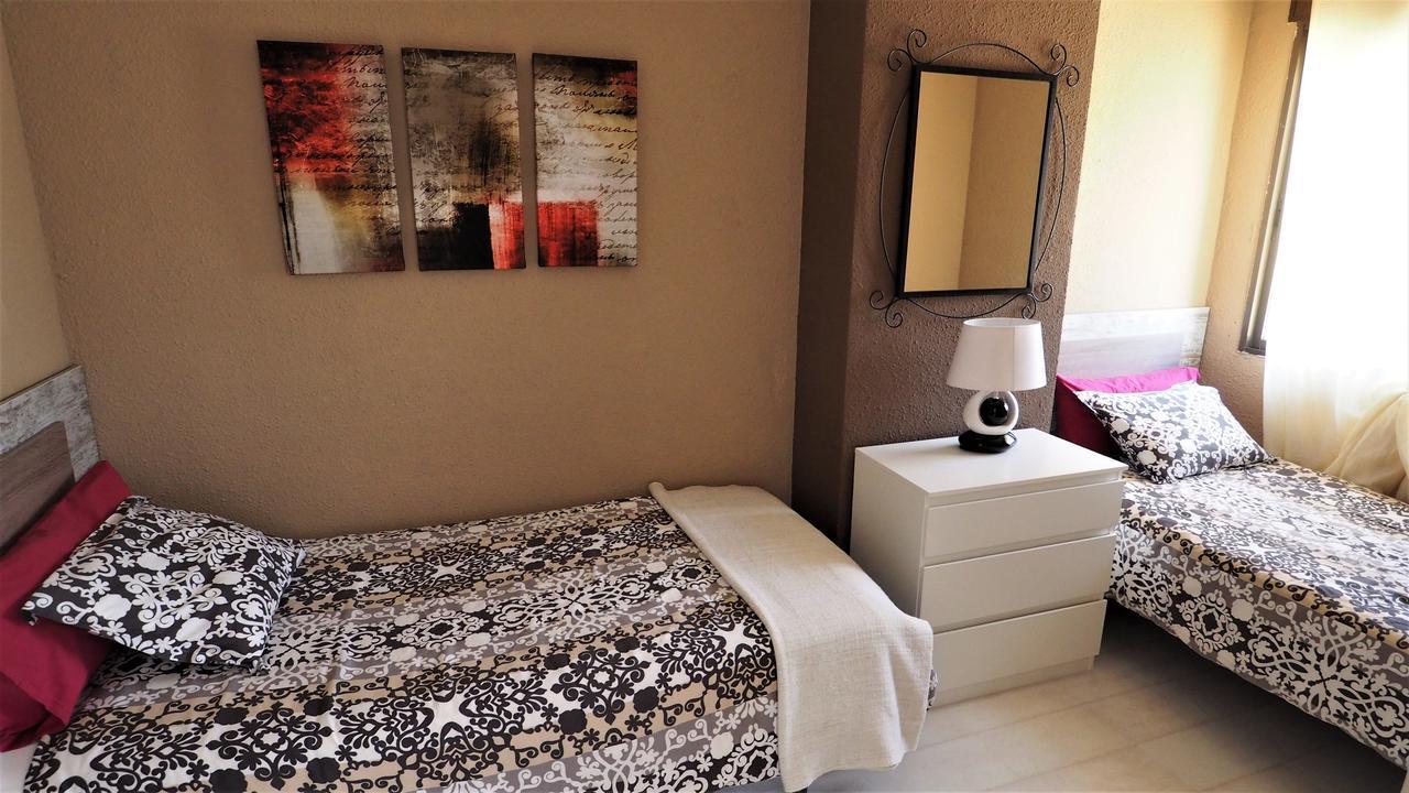 Claire Seaview & Beach-Apartment Montgat Esterno foto
